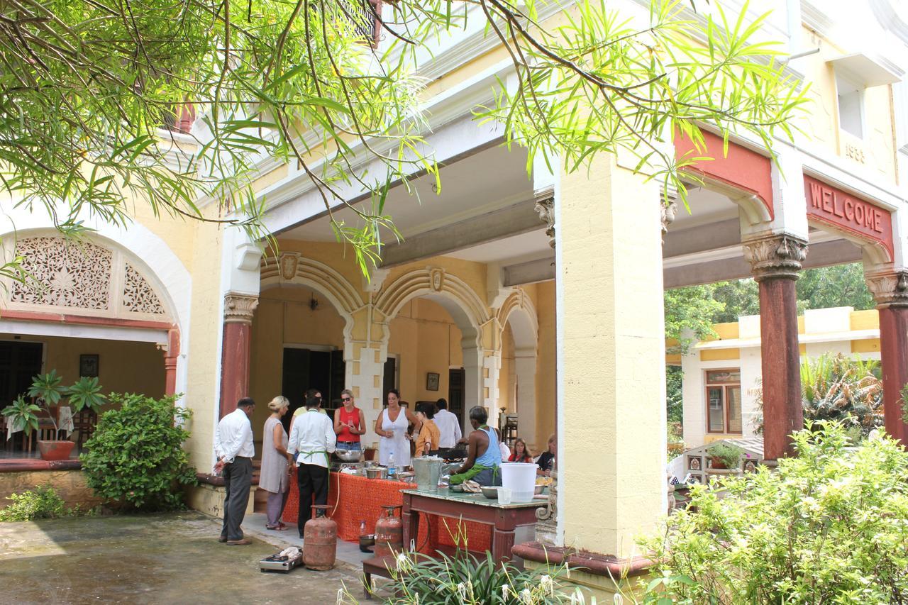 Bhanwar Vilas Palace Karauli Exterior foto